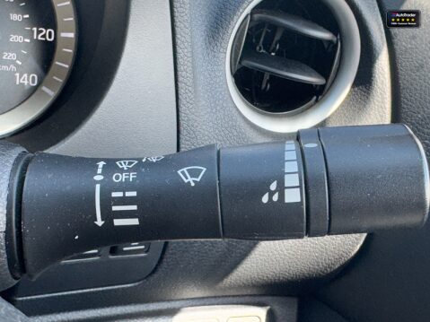 Nissan Navara Crew Cab AUTO 4x4 Dci Tekna Air Con Cam Nav Sensors EURO 6 NO VAT 22