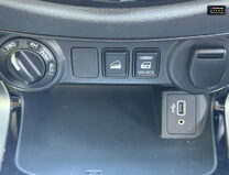 Nissan Navara Crew Cab AUTO 4x4 Dci Tekna Air Con Cam Nav Sensors EURO 6 NO VAT 33