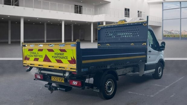 Ford Transit Tipper MWB L2H1 350 1-WAY Leader Tow Bar EURO 6 4