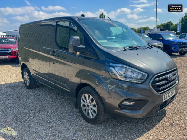 Ford Transit Custom SWB L1H1 280 Limited Alloys Air Con Camera Cruise EURO 6 4