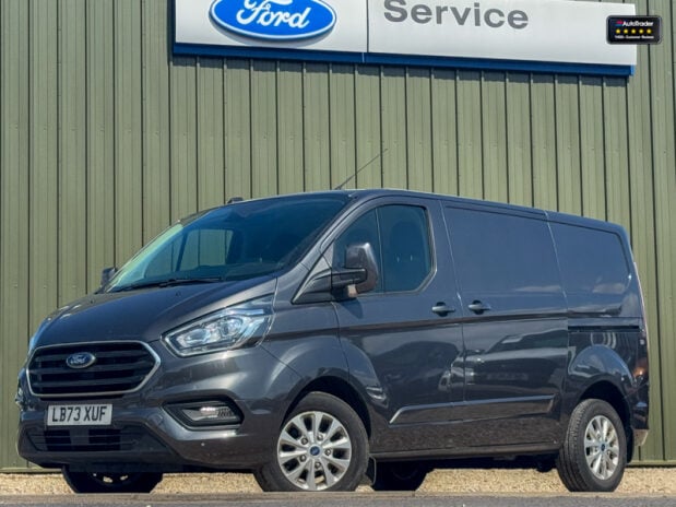 Ford Transit Custom SWB L1H1 280 Limited Alloys Air Con Camera Cruise EURO 6 1