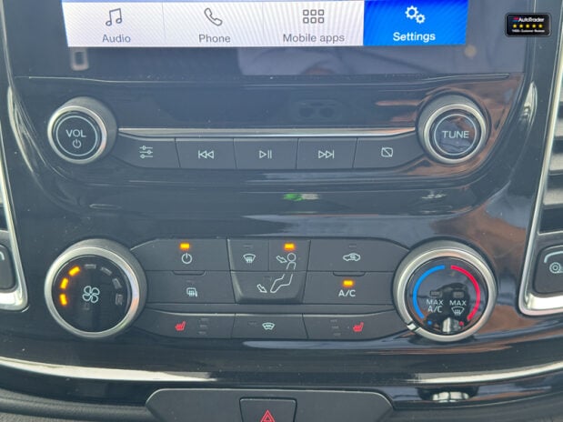 Ford Transit Custom LWB L2H1 Low Roof 290 Sport Alloys Air Con Sensors 31