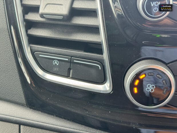 Ford Transit Custom LWB L2H1 Low Roof 290 Sport Alloys Air Con Sensors 32