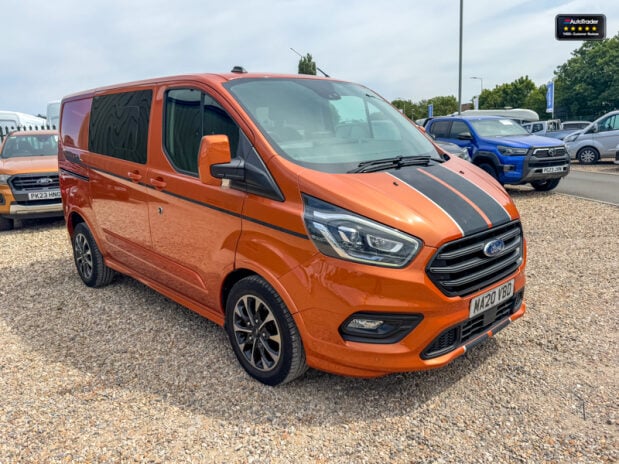 Ford Transit Custom Crew Cab [SOLD MT] SWB L1H1 Low Roof 320 Sport Air Con Sensors EURO 6 NO VA 5