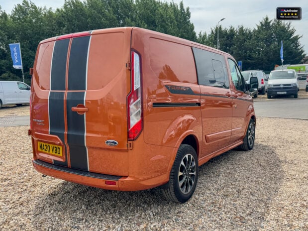 Ford Transit Custom Crew Cab [SOLD MT] SWB L1H1 Low Roof 320 Sport Air Con Sensors EURO 6 NO VA 7