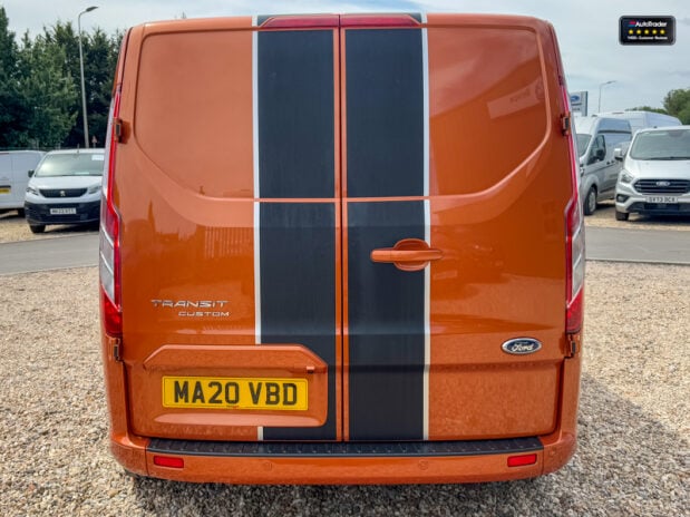 Ford Transit Custom Crew Cab [SOLD MT] SWB L1H1 Low Roof 320 Sport Air Con Sensors EURO 6 NO VA 8