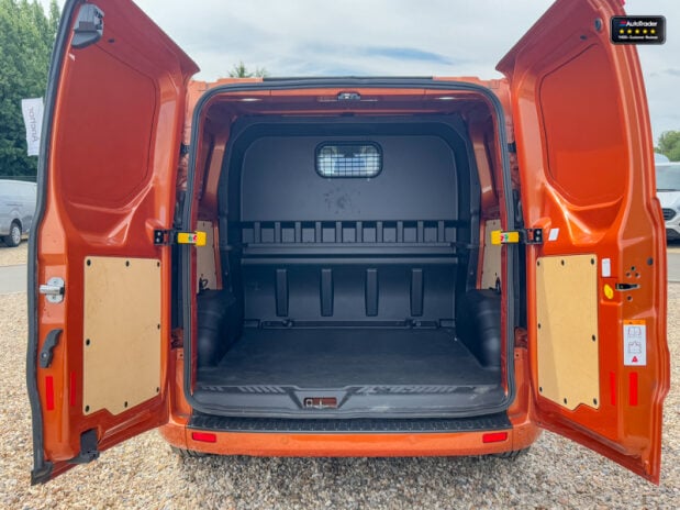 Ford Transit Custom Crew Cab [SOLD MT] SWB L1H1 Low Roof 320 Sport Air Con Sensors EURO 6 NO VA 9