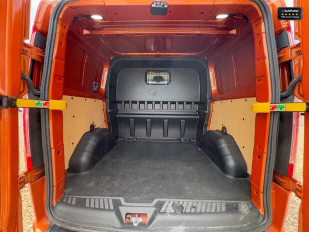 Ford Transit Custom Crew Cab [SOLD MT] SWB L1H1 Low Roof 320 Sport Air Con Sensors EURO 6 NO VA 10