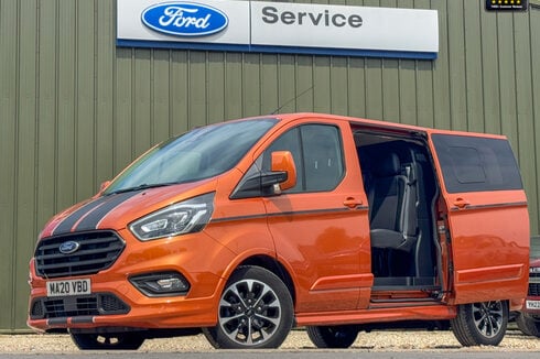 Ford Transit Custom Crew Cab SWB L1H1 Low Roof 320 Sport Air Con Sensors EURO 6 NO VAT