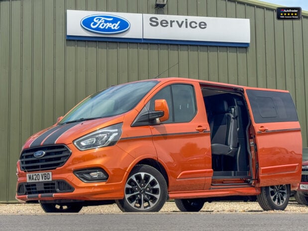 Ford Transit Custom Crew Cab [SOLD MT] SWB L1H1 Low Roof 320 Sport Air Con Sensors EURO 6 NO VA 1