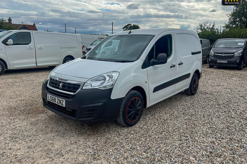 Peugeot Partner SWB L1H1 Low Roof Professional Air Con Nav Sensors EURO 6 NO VAT