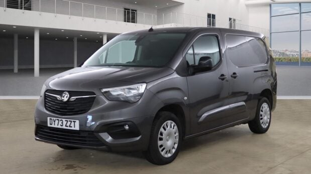 Vauxhall Combo LWB L2H1 Low Roof 2300 Pro Air Con Camera Navigation Sensors EURO 6 1