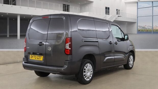 Vauxhall Combo LWB L2H1 Low Roof 2300 Pro Air Con Camera Navigation Sensors EURO 6 4