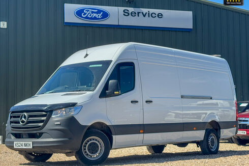 Mercedes-Benz Sprinter LWB L3H2 Medium Roof 315 Cdi Progressive Camera Sensors EURO 6