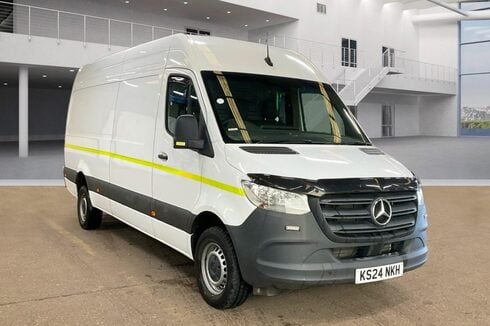 Mercedes-Benz Sprinter LWB L3H2 Medium Roof 315 Cdi Progressive Camera Sensors EURO 6