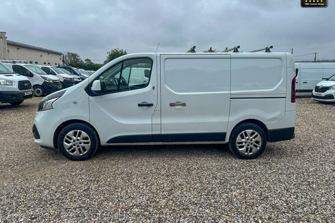 Renault Trafic SWB L1H1 Low Roof Sport Energy Alloys Air Con Nav Sensors NO VAT