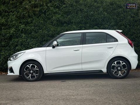 MG MG3 (Sold) 1.5 VTi-TECH Exclusive Nav Hatchback 5dr Petrol Ma 6