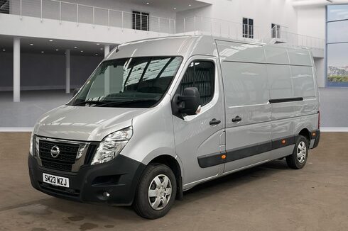 Nissan Interstar AUTO LWB L3H2 Dci Tekna Air Con Camera Nav Sensors EURO 6 NO VAT