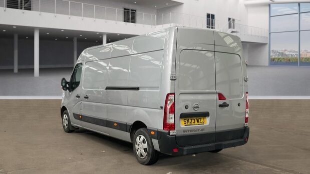 Nissan Interstar AUTO LWB L3H2 Dci Tekna Air Con Camera Nav Sensors EURO 6 NO VAT 6