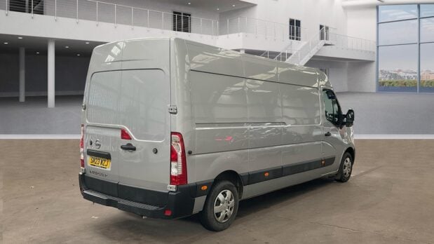 Nissan Interstar AUTO LWB L3H2 Dci Tekna Air Con Camera Nav Sensors EURO 6 NO VAT 4