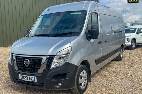 Nissan Interstar AUTO LWB L3H2 Dci Tekna Air Con Camera Nav Sensors EURO 6 NO VAT