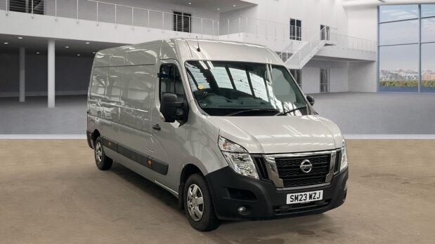 Nissan Interstar AUTO LWB L3H2 Dci Tekna Air Con Camera Nav Sensors EURO 6 NO VAT 2
