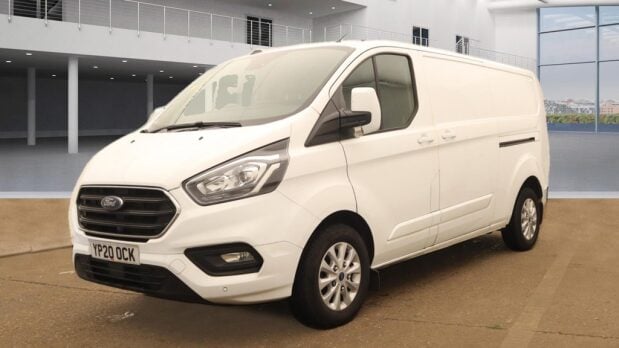 Ford Transit Custom LWB L2H1 Low Roof 300 Limited Alloys Air Con Sensors EURO 6 1