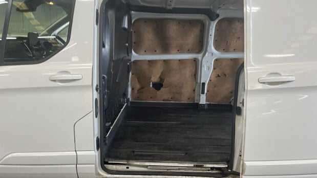 Ford Transit Custom LWB L2H1 Low Roof 300 Limited Alloys Air Con Sensors EURO 6 6