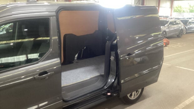 Ford Transit Connect LWB L2H1 Low Roof 250 Limited Alloys Air Con Sensors EURO 6 NO VAT 8