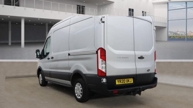 Ford Transit MWB L2H2 Medium Roof 290 Trend Sensors Tow Bar EURO 6 6