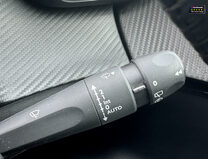 Peugeot 208 50kWh Allure Hatchback 5dr Electric Auto (136 ps) 17