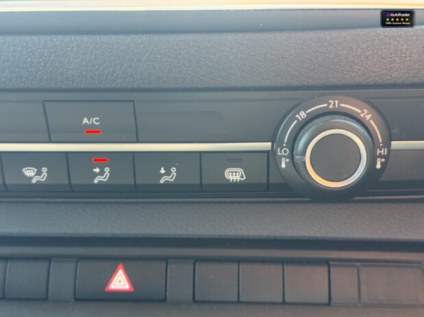 Peugeot Expert Crew Cab SWB L1H1 Low Roof Bluehdi Professional Air Con Sensors EURO 6 36