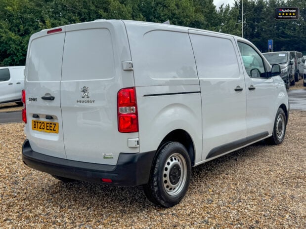 Peugeot Expert MWB L2H1 Bluehdi Professional Premium Plus Air Con Cruise SELECT 7