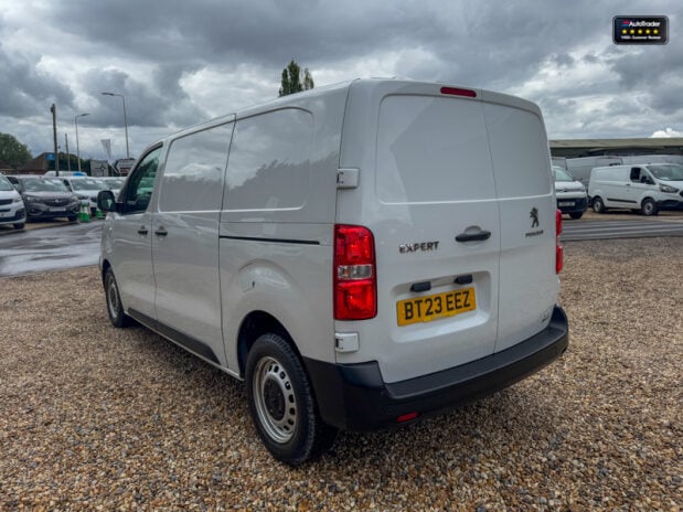Peugeot Expert MWB L2H1 Bluehdi Professional Premium Plus Air Con Cruise SELECT 11