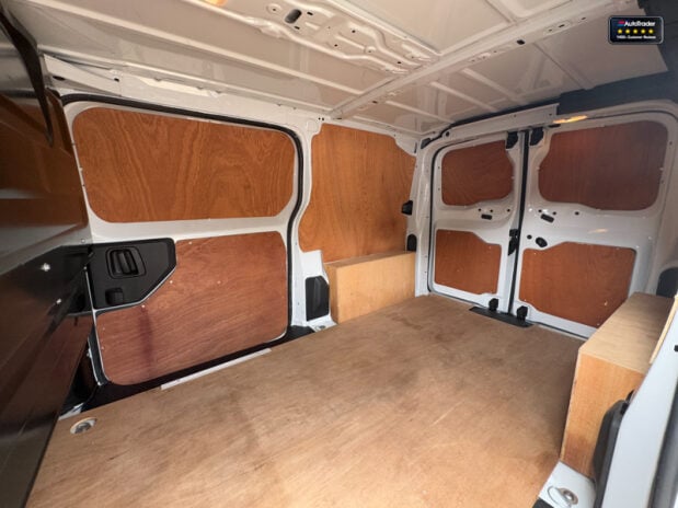 Peugeot Expert MWB L2H1 Bluehdi Professional Premium Plus Air Con Cruise SELECT 12