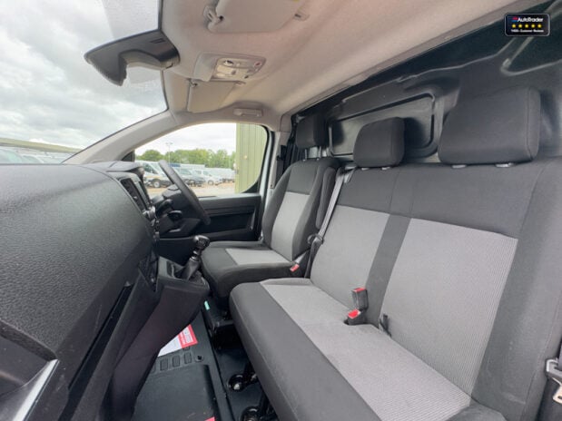 Peugeot Expert MWB L2H1 Bluehdi Professional Premium Plus Air Con Cruise SELECT 14