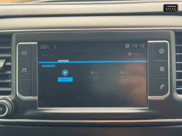 Peugeot Expert MWB L2H1 Bluehdi Professional Premium Plus Air Con Cruise SELECT 27