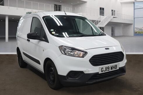 Ford Transit Courier SWB L1H1 Base Tdci Side Door EURO 6 NO VAT