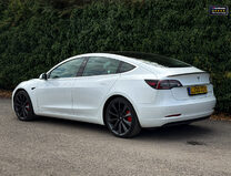 Tesla Model 3 (Dual Motor) Performance Saloon 4dr Electric Auto 4WDE (Performance Upgrade 6