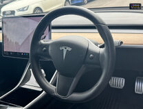 Tesla Model 3 (Dual Motor) Performance Saloon 4dr Electric Auto 4WDE (Performance Upgrade 10