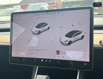 Tesla Model 3 (Dual Motor) Performance Saloon 4dr Electric Auto 4WDE (Performance Upgrade 23