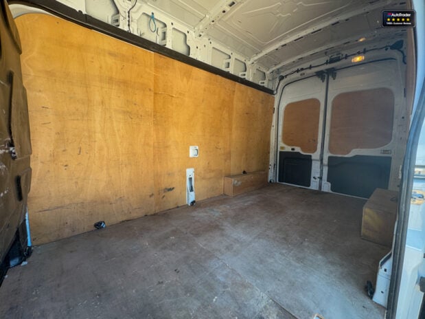 Ford Transit 350 Leader P/V Ecoblue 11