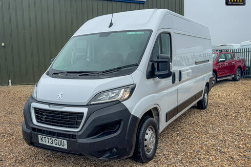 Peugeot Boxer LWB L3H2 Medium Roof Bluehdi 335 Professional Premium Plus EURO 6