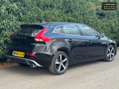 Volvo V40 D4 R-Design Hatchback 5dr Diesel Manual Euro 6 (s/s) (190 ps) 4