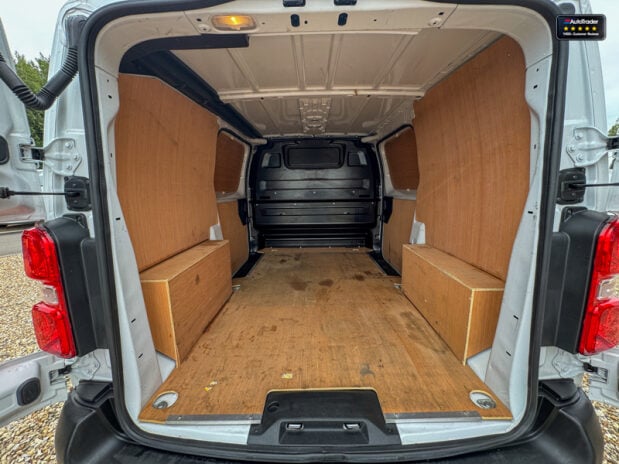 Citroen Dispatch MWB L2H1 1000 Enterprise Edition Air Con Cruise SELECT 10