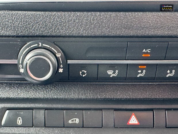 Citroen Dispatch MWB L2H1 1000 Enterprise Edition Air Con Cruise SELECT 31