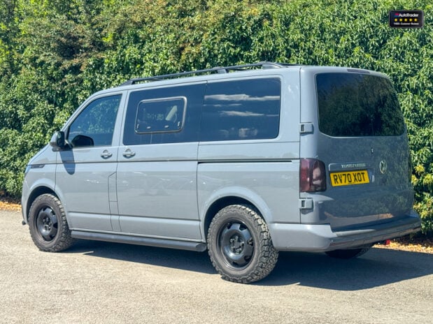 Volkswagen Transporter T30 Highline Manual 7