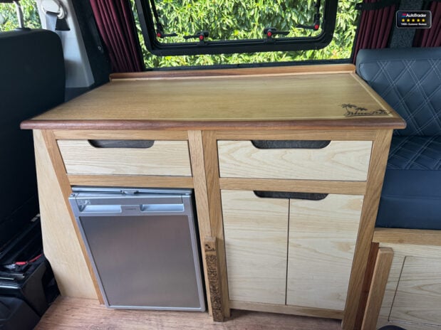 Volkswagen Transporter T30 Highline Manual 11