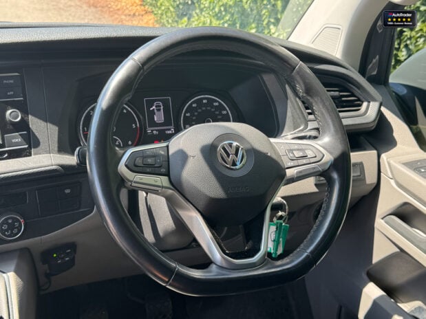 Volkswagen Transporter T30 Highline Manual 16