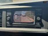 Volkswagen Transporter T30 Highline Manual 26